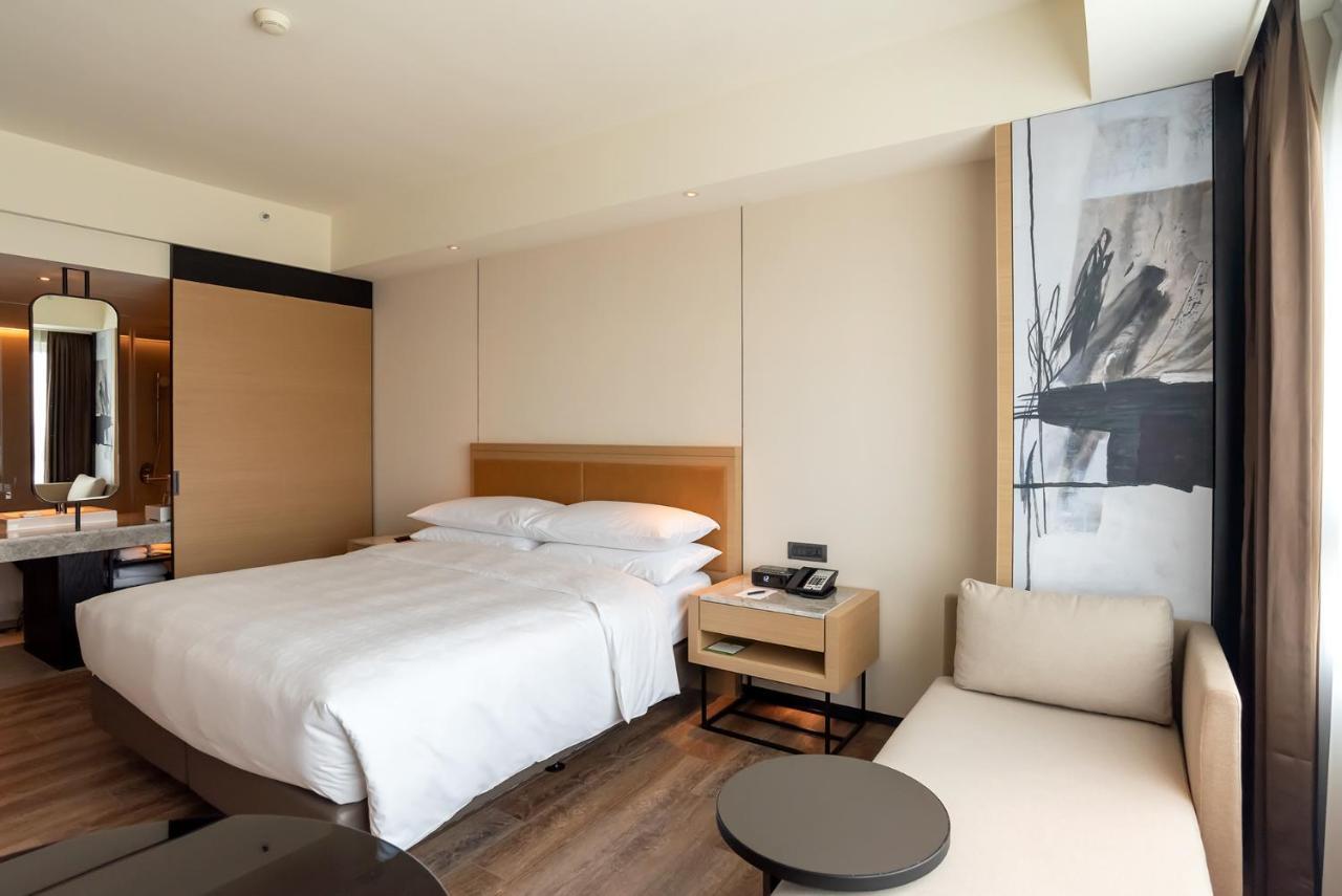 Sheraton Taoyuan Hotel Bagian luar foto