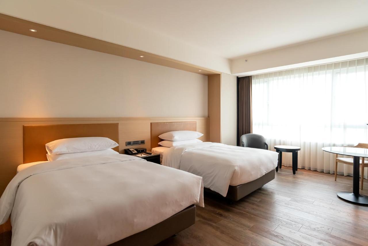 Sheraton Taoyuan Hotel Bagian luar foto